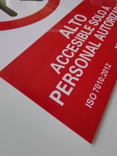Señal ALTO Accesible solo a personal autorizado - PVC - NMZ (Normaluz) 2