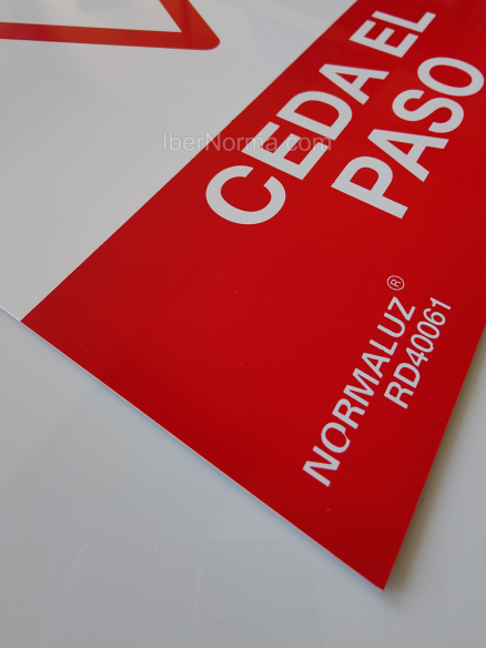 Señal Ceda el paso - PVC - NMZ (Normaluz)