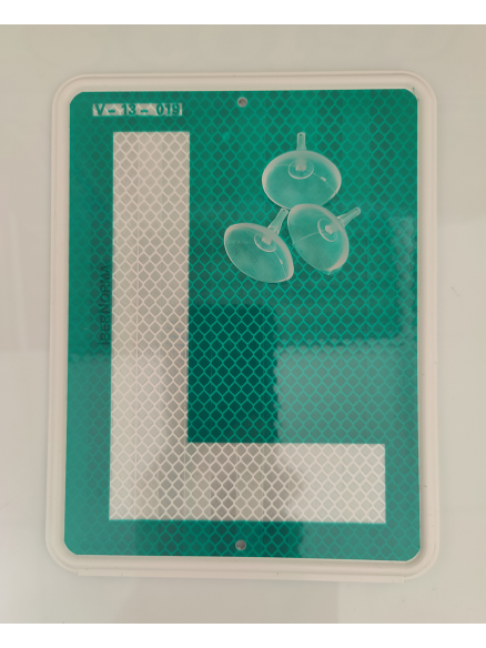 Señal V13 Placa L conductor novel 100% Homologada con 2+1 ventosas incluidas de alta adherencia - PVC Reflectante - IberNorma